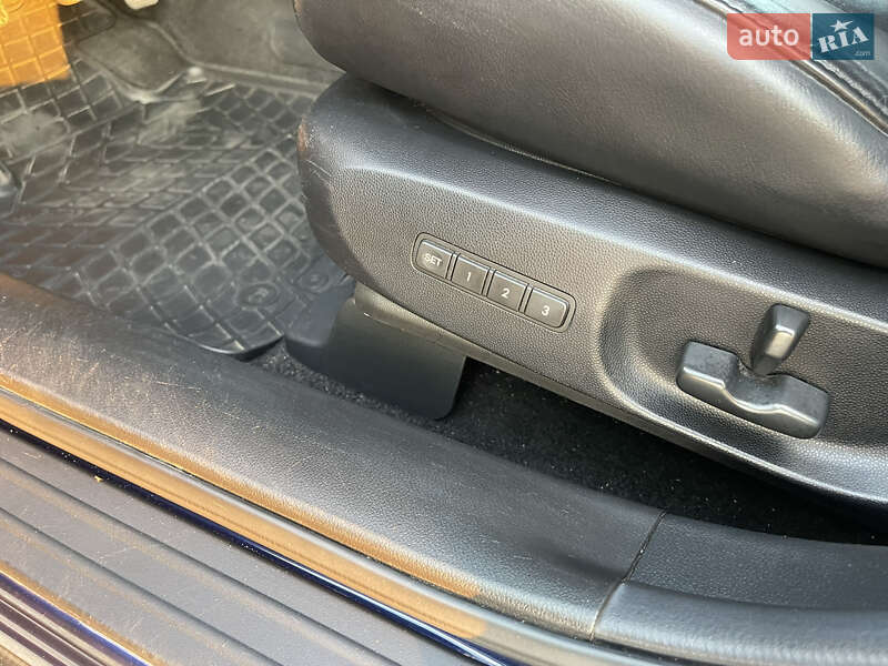 Внедорожник / Кроссовер Mazda CX-7 2010 в Днепре