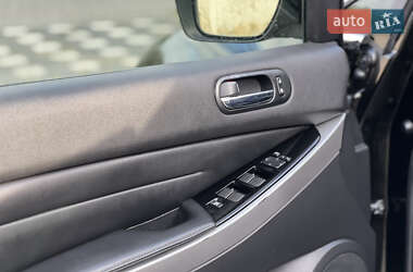 Внедорожник / Кроссовер Mazda CX-7 2011 в 
