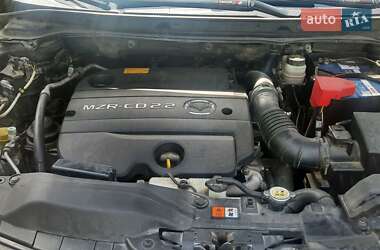 Позашляховик / Кросовер Mazda CX-7 2011 в 