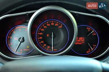 Внедорожник / Кроссовер Mazda CX-7 2010 в 