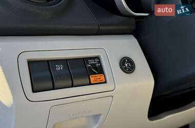 Позашляховик / Кросовер Mazda CX-7 2007 в 