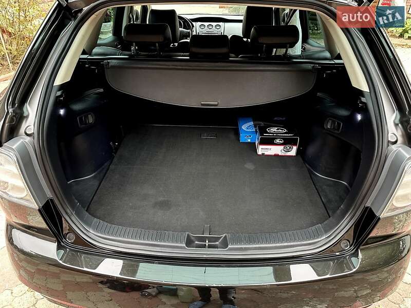 Позашляховик / Кросовер Mazda CX-7 2010 в Чернівцях