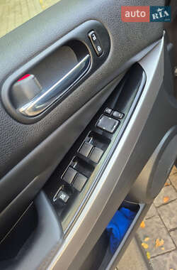 Позашляховик / Кросовер Mazda CX-7 2011 в 