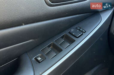 Позашляховик / Кросовер Mazda CX-7 2010 в 