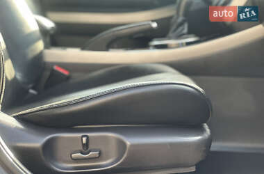 Позашляховик / Кросовер Mazda CX-7 2009 в 
