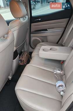 Внедорожник / Кроссовер Mazda CX-7 2011 в 