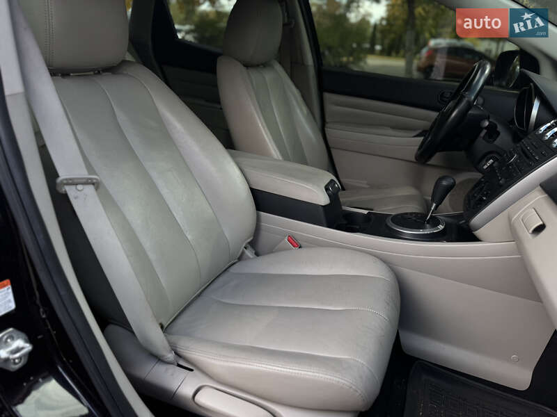 Позашляховик / Кросовер Mazda CX-7 2011 в Києві
