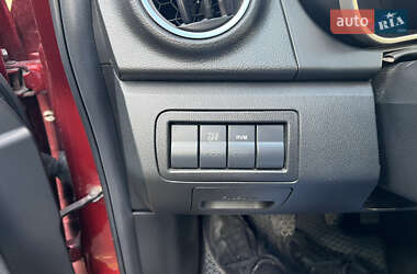 Позашляховик / Кросовер Mazda CX-7 2011 в 