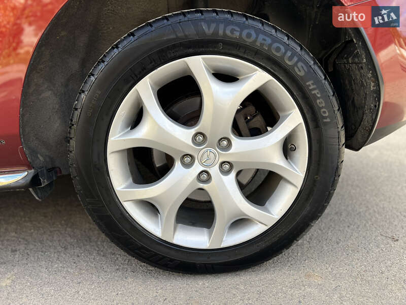 Позашляховик / Кросовер Mazda CX-7 2011 в Львові