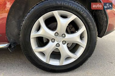 Позашляховик / Кросовер Mazda CX-7 2011 в 