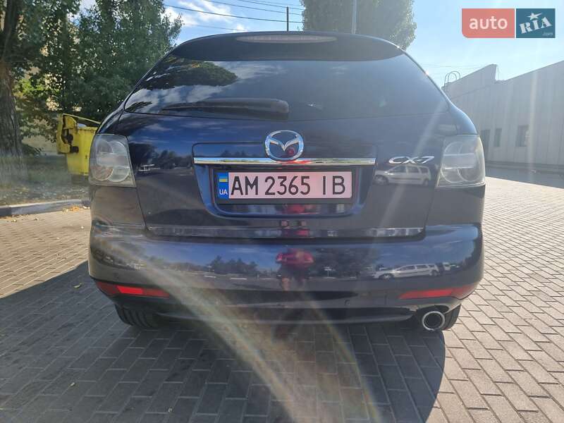 Внедорожник / Кроссовер Mazda CX-7 2010 в Киеве