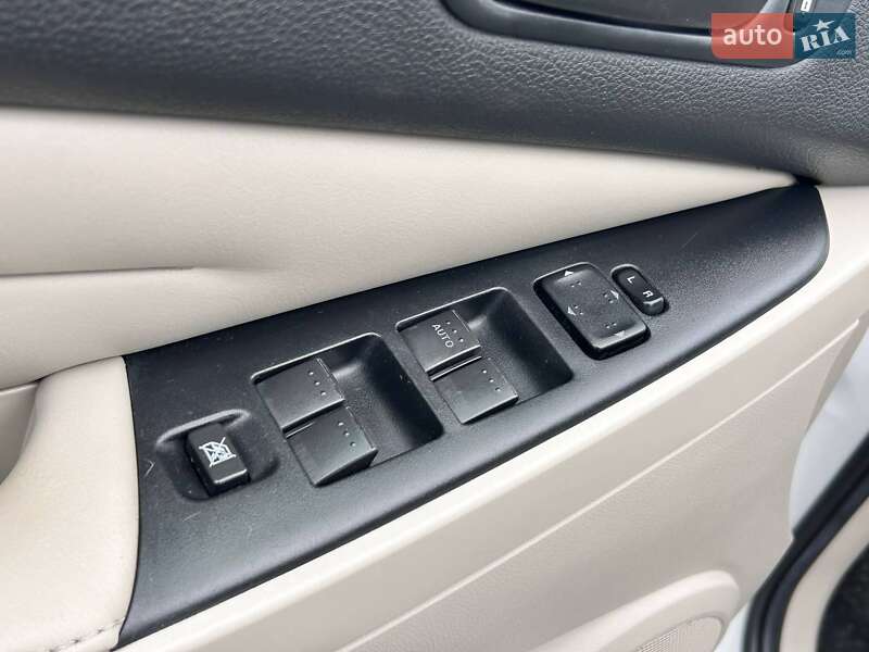 Позашляховик / Кросовер Mazda CX-7 2010 в Одесі