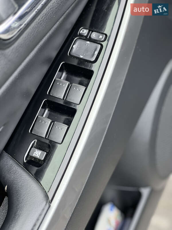 Позашляховик / Кросовер Mazda CX-7 2011 в Зборові