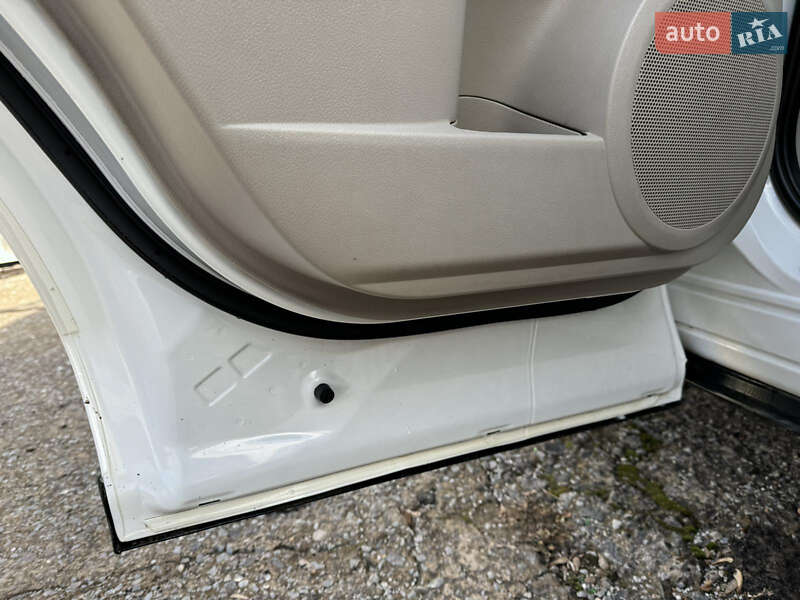 Внедорожник / Кроссовер Mazda CX-7 2010 в Хотине