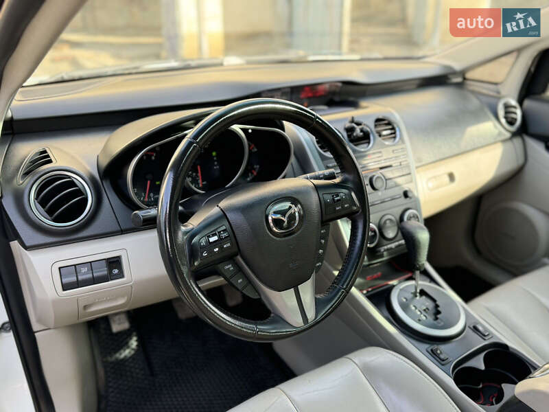 Внедорожник / Кроссовер Mazda CX-7 2010 в Хотине