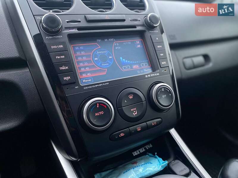 Позашляховик / Кросовер Mazda CX-7 2011 в Києві