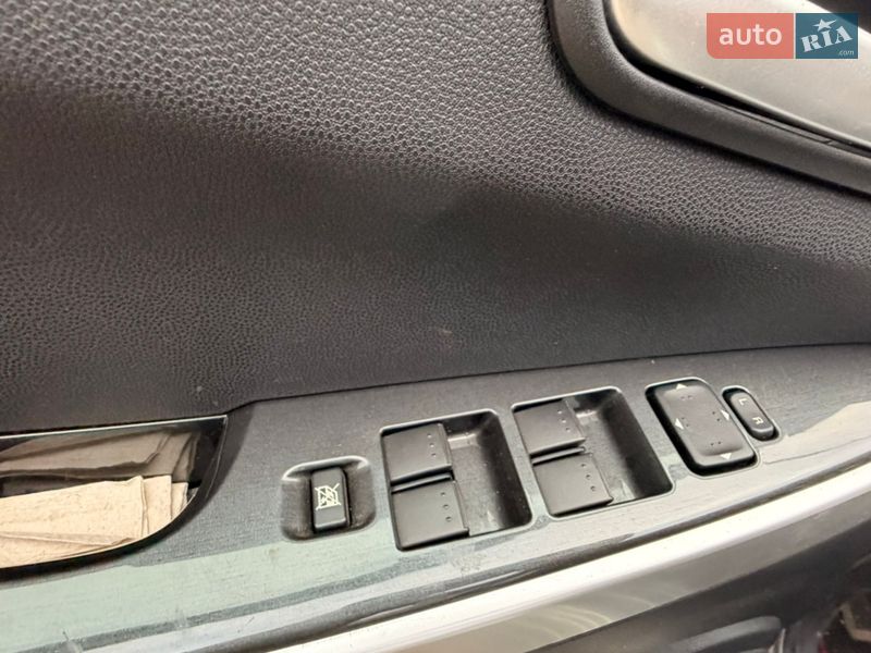 Позашляховик / Кросовер Mazda CX-7 2008 в Кривому Розі фото 17 Позашляховик / Кросовер Mazda CX-7 2008 в Кривому Розі