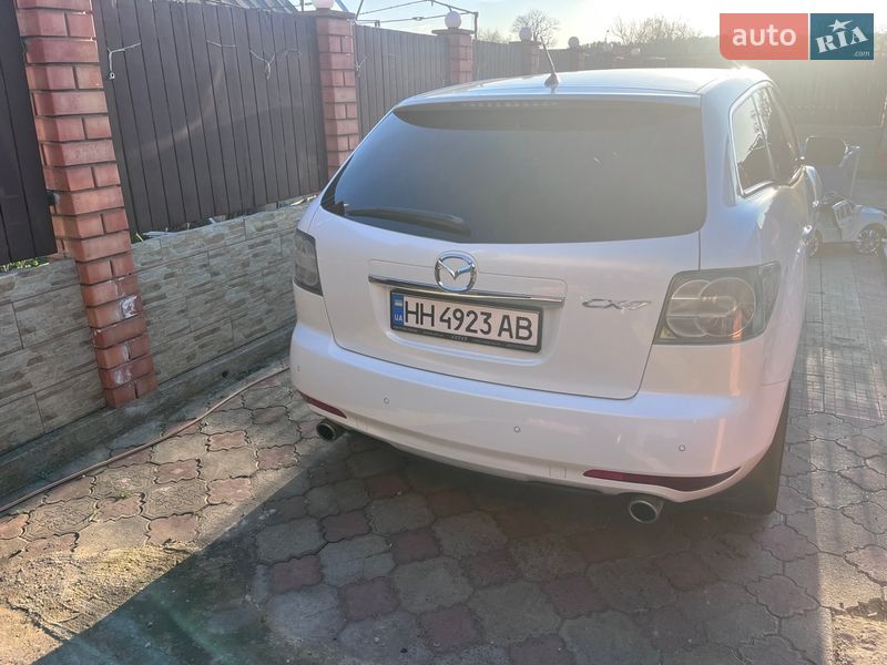 Позашляховик / Кросовер Mazda CX-7 2010 в Кучургані