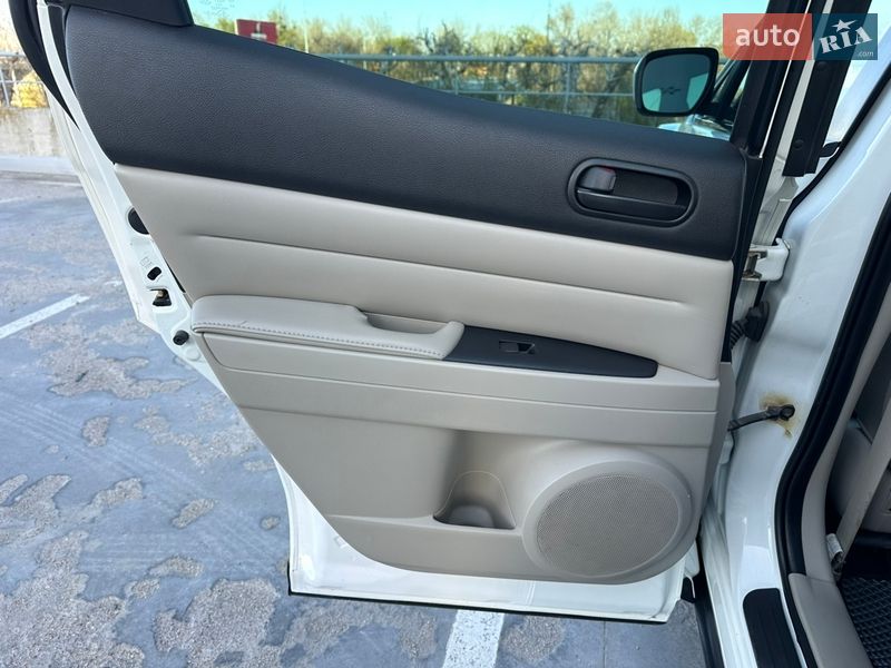 Позашляховик / Кросовер Mazda CX-7 2010 в Києві