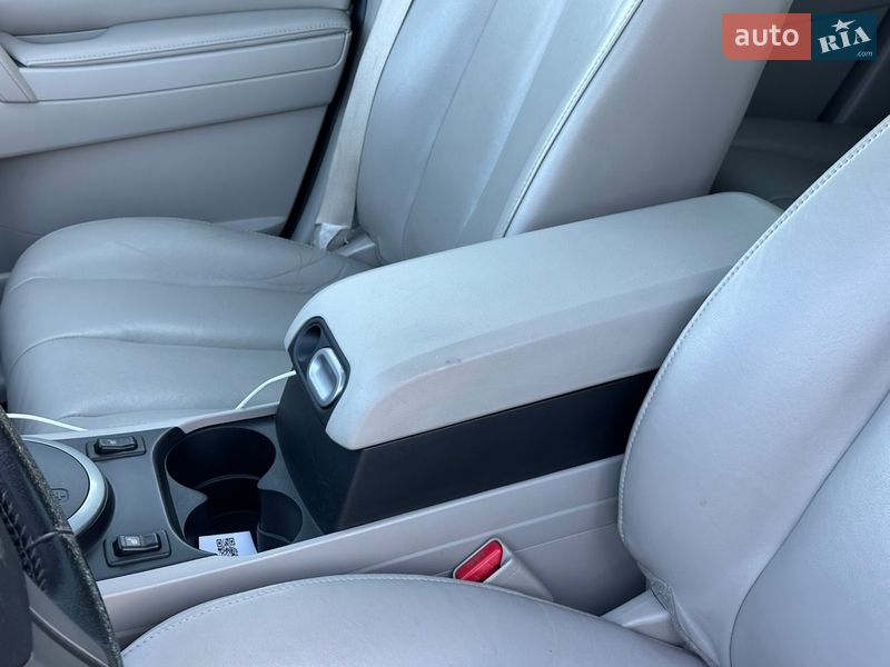 Позашляховик / Кросовер Mazda CX-7 2010 в Києві