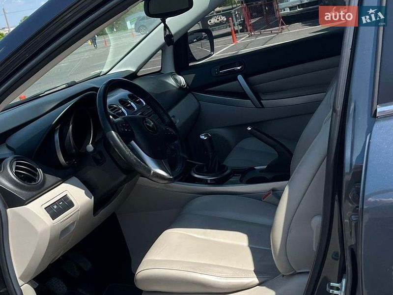 Позашляховик / Кросовер Mazda CX-7 2010 в Рівному