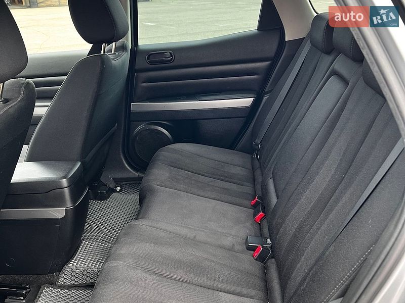 Позашляховик / Кросовер Mazda CX-7 2010 в Києві