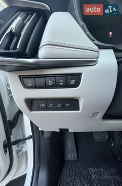 Позашляховик / Кросовер Mazda CX-90 2024 в 