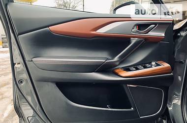 Позашляховик / Кросовер Mazda CX-9 2017 в 