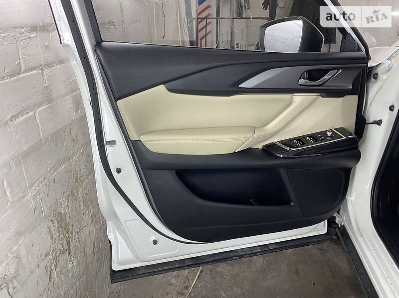 Внедорожник / Кроссовер Mazda CX-9 2016 в Киеве
