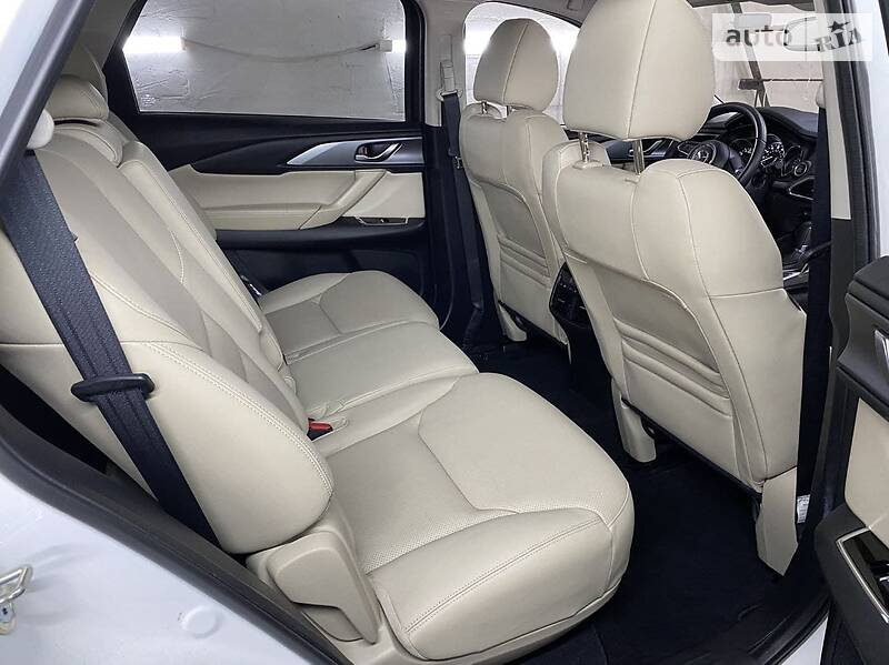 Внедорожник / Кроссовер Mazda CX-9 2016 в Киеве