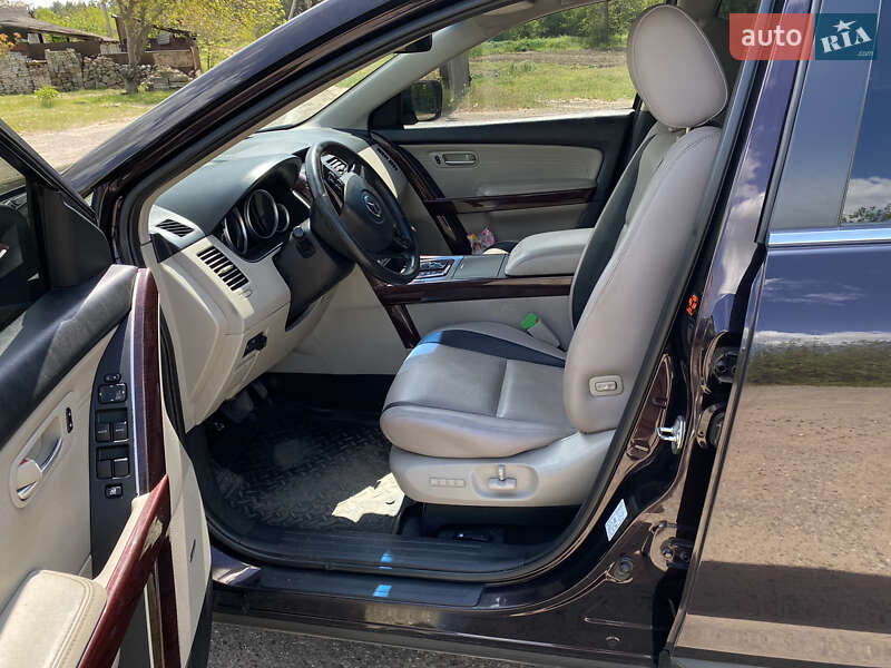 Внедорожник / Кроссовер Mazda CX-9 2008 в Кривом Роге