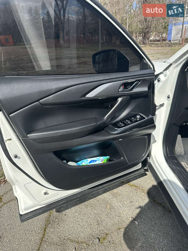 Внедорожник / Кроссовер Mazda CX-9 2018 в Кривом Роге
