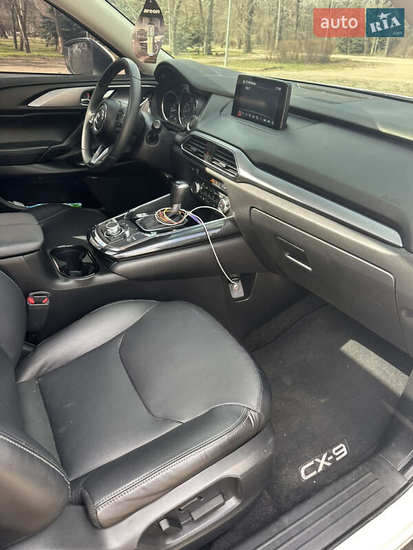 Внедорожник / Кроссовер Mazda CX-9 2018 в Кривом Роге