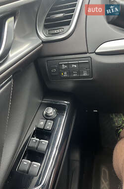 Позашляховик / Кросовер Mazda CX-9 2016 в 