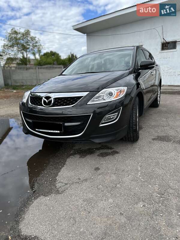 Позашляховик / Кросовер Mazda CX-9 2011 в 