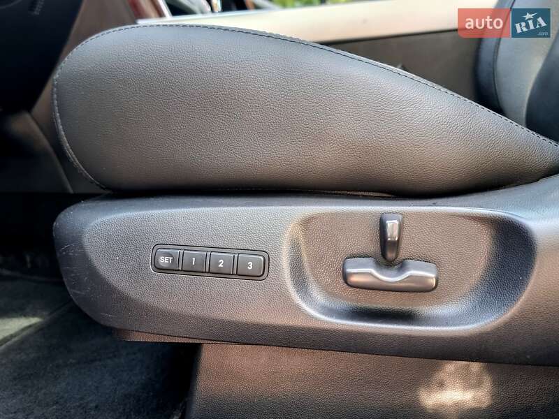 Внедорожник / Кроссовер Mazda CX-9 2008 в Киеве