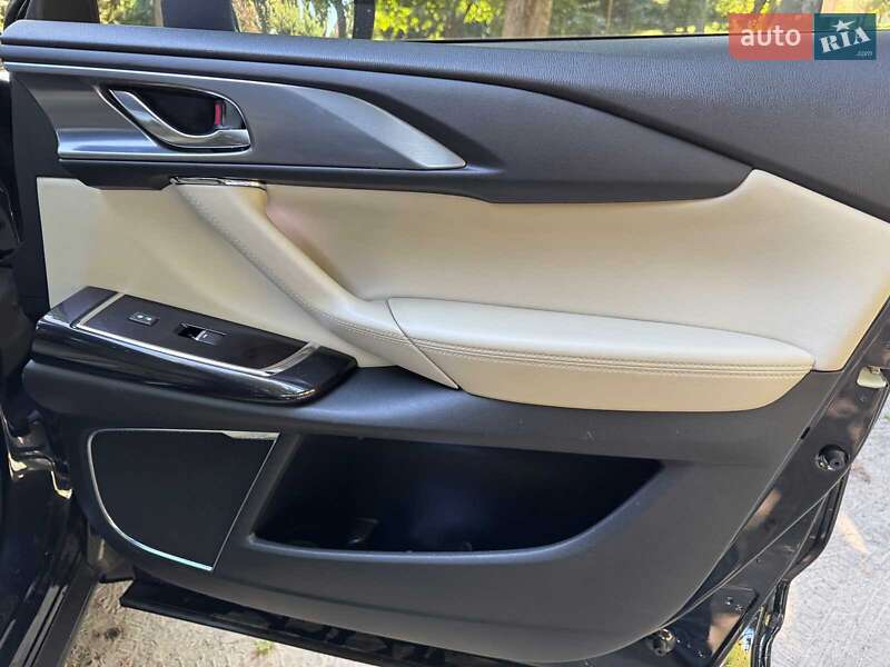 Позашляховик / Кросовер Mazda CX-9 2017 в Києві фото 30 Позашляховик / Кросовер Mazda CX-9 2017 в Києві