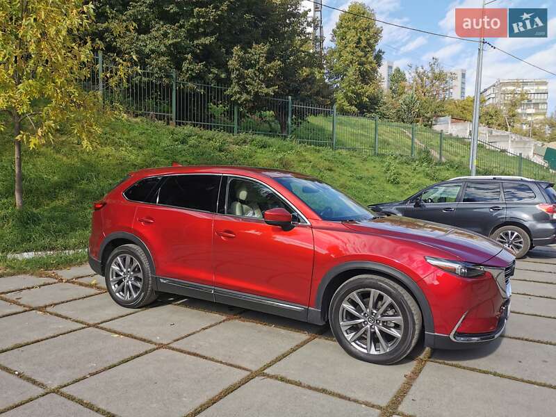 Позашляховик / Кросовер Mazda CX-9 2018 в 