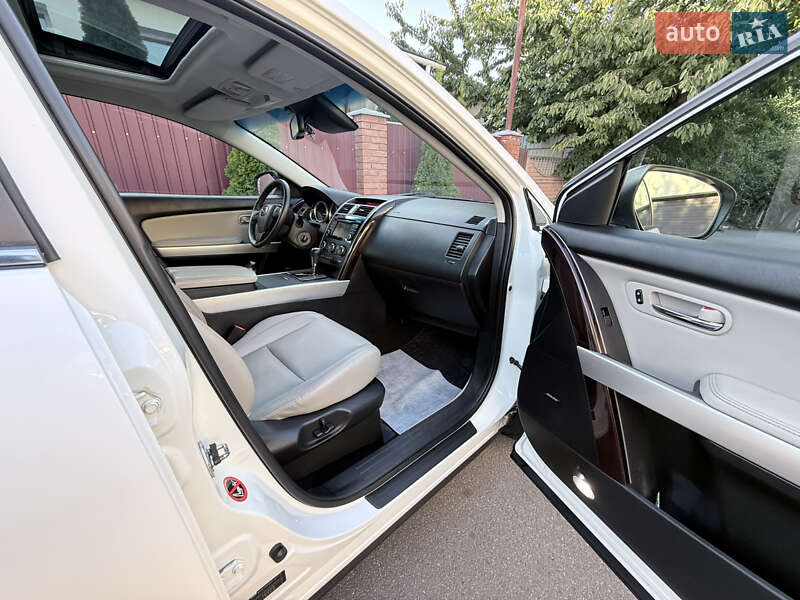 Внедорожник / Кроссовер Mazda CX-9 2013 в Киеве