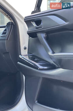 Позашляховик / Кросовер Mazda CX-9 2017 в 