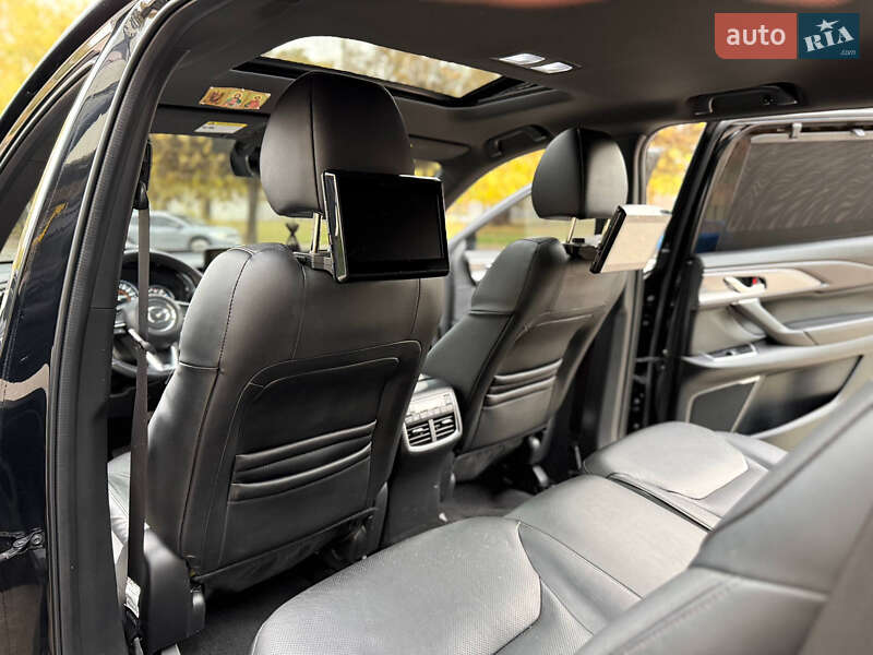 Позашляховик / Кросовер Mazda CX-9 2019 в Дніпрі