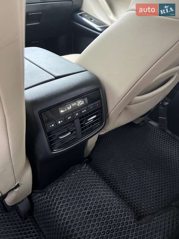 Внедорожник / Кроссовер Mazda CX-9 2016 в Киеве фото 17 Внедорожник / Кроссовер Mazda CX-9 2016 в Киеве