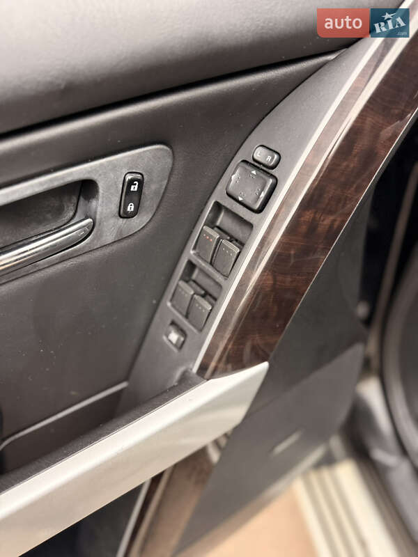 Позашляховик / Кросовер Mazda CX-9 2010 в Києві