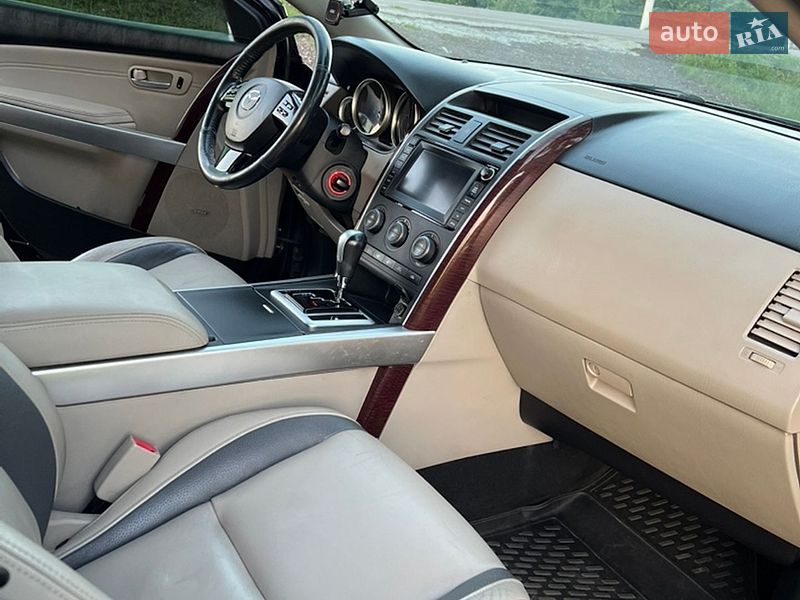 Внедорожник / Кроссовер Mazda CX-9 2007 в Киеве