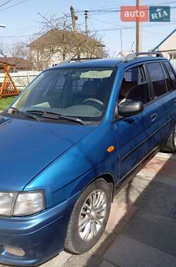 Хэтчбек Mazda Demio 1999 в 