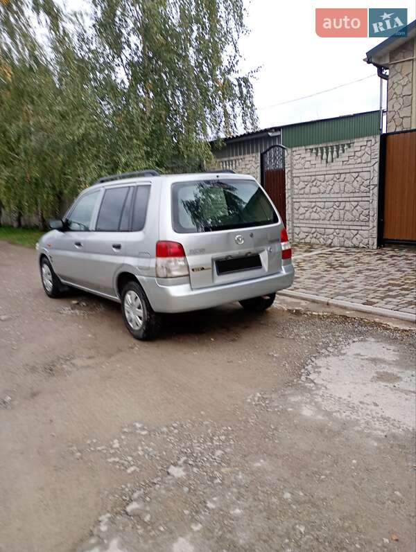 Хэтчбек Mazda Demio 2000 в Каменец-Подольском