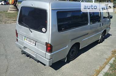 Минивэн Mazda E-series 1998 в 