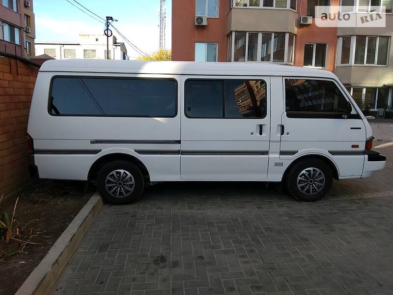 Микроавтобус Mazda E-series 1993 в 