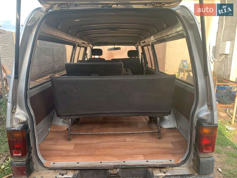 Минивэн Mazda E-series 1997 в Николаеве фото 10 Минивэн Mazda E-series 1997 в Николаеве