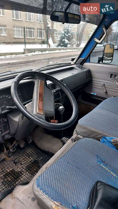 Минивэн Mazda E-series 1994 в Львове